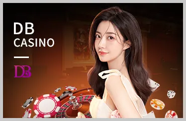 Bàn chơi game bài với các quân bài và chip poker